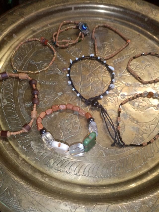 Pulseras /Collares /Artesanía.