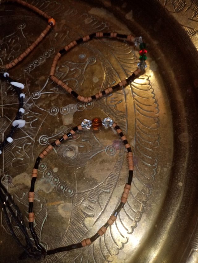 Pulseras /Collares /Artesanía.