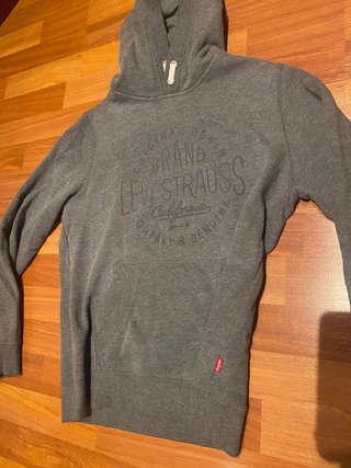 Sudadera Levi Strauss 14 años o XS de segunda mano por 15 EUR en Barakaldo  en WALLAPOP