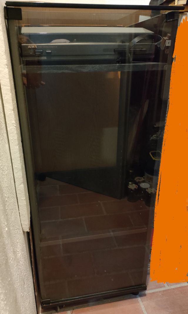 Cadena de música Aiwa con tocadiscos