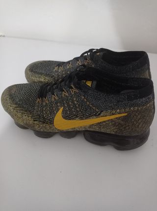 Zapatillas Nike Vapormax de segunda mano en WALLAPOP