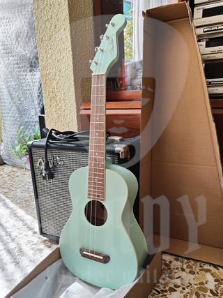 ukelele Fender tenor 4 cuerdas avalon sg