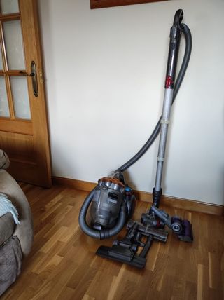 Aspirador Dyson de segunda mano en Oviedo en WALLAPOP
