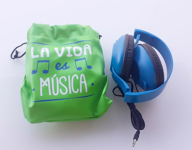 Auriculares plegables nuevos.WOTTO