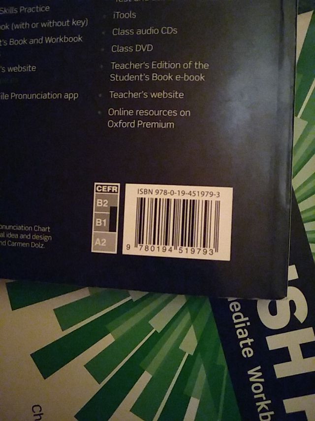 Lote Libro English File B1 y otros dos libros