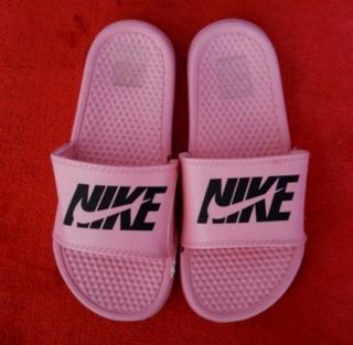 Chanclas Nike de segunda mano en WALLAPOP