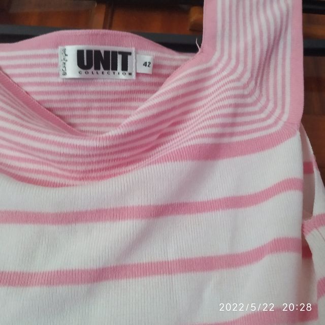 Rbjada Csmiseta .Firma UNIT . T 40/42. Uso 5/6 vc