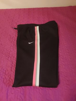 Chandal Nike mujer de segunda mano en WALLAPOP