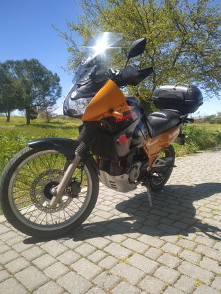 Baul moto Kawasaki de segunda mano en WALLAPOP