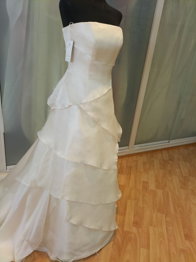 vestido palabra de honor organza