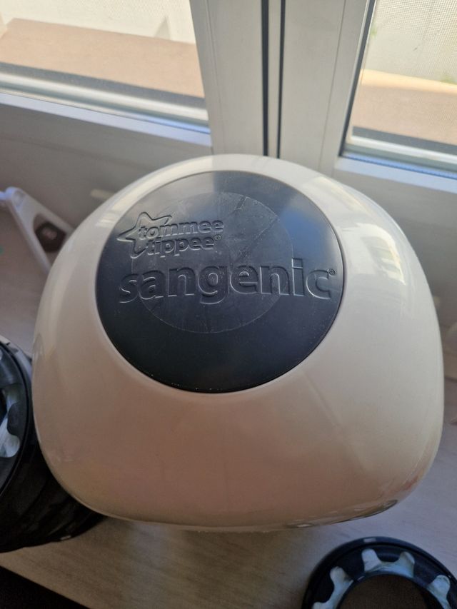 Cubo para pañales tommee tippee con 7 recambios