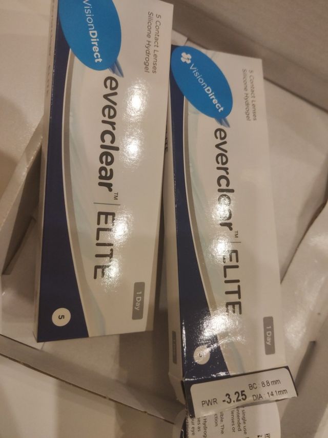 Lentillas nuevas sin estrenar -3. 25