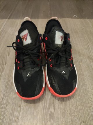Zapatillas Jordan de segunda mano en WALLAPOP