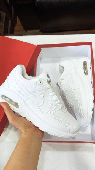 Zapatillas Nike Air Max de segunda mano en WALLAPOP