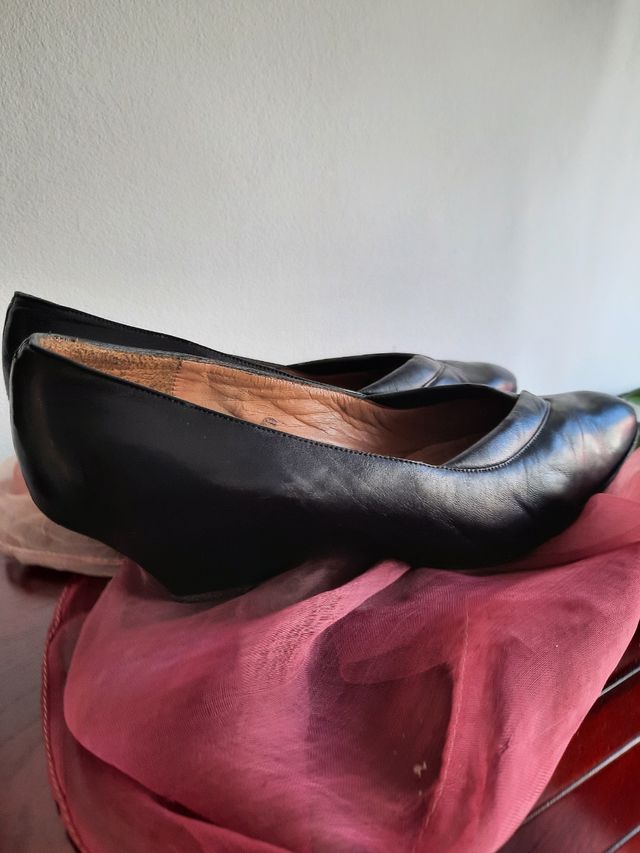 zapatos de piel negrós 38