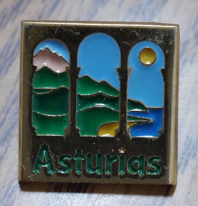 Pin Asturias