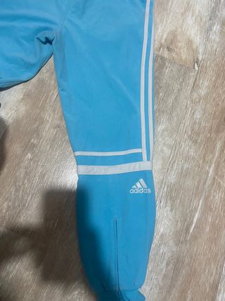 Chandal Adidas mujer de segunda mano en WALLAPOP