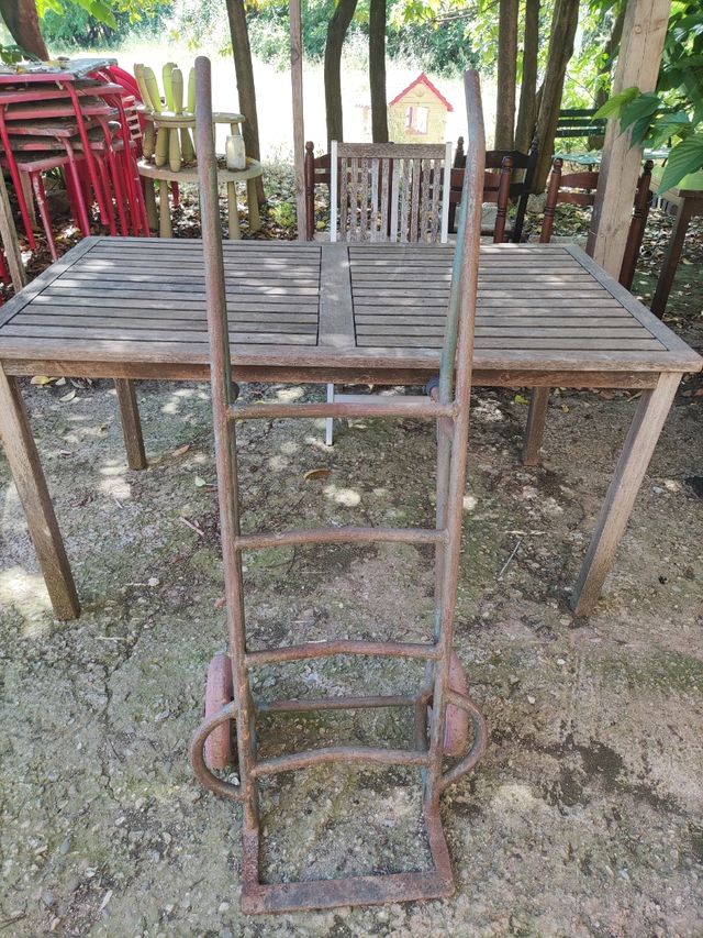 Carro antiguo almacen