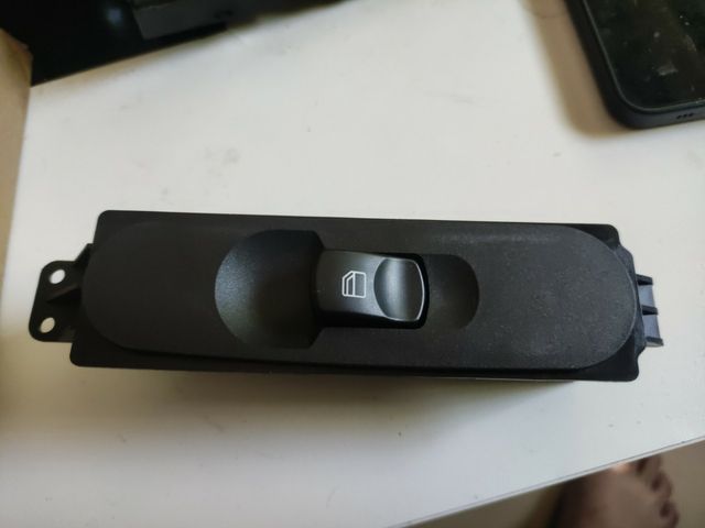 botón elevalunas vito 639