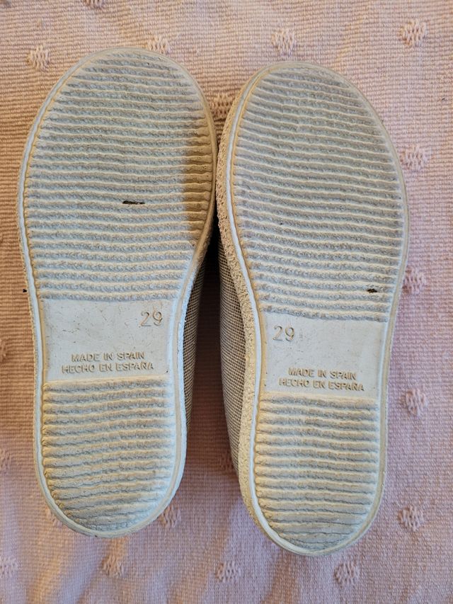 Zapatos de verano niño. Talla 29