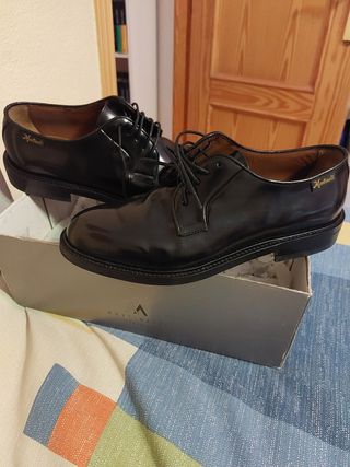 Zapatos Martinelli para hombre de segunda mano en WALLAPOP