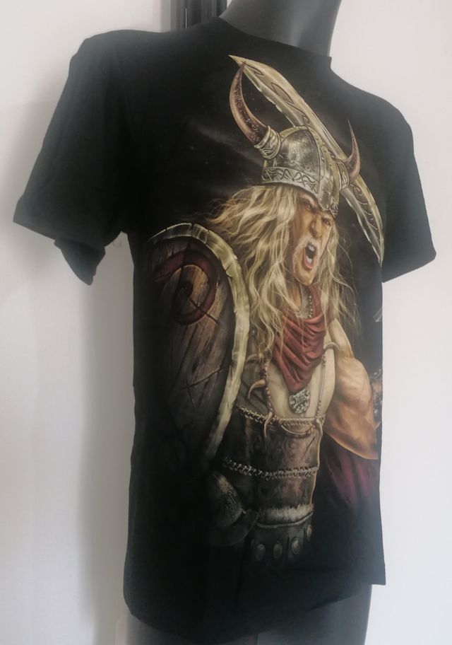 Maglietta t-shirt Vichingo 3D fronteretro diversi