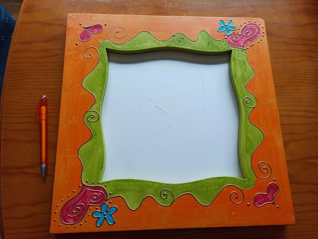 Marco para espejo o cuadro.