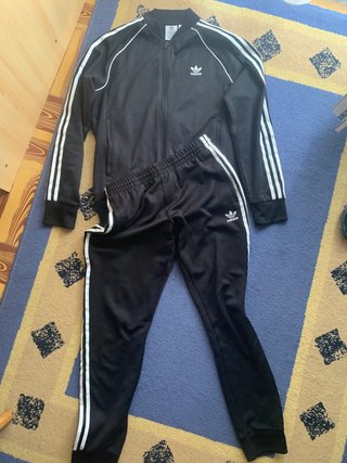 Chandal Adidas de segunda mano en WALLAPOP