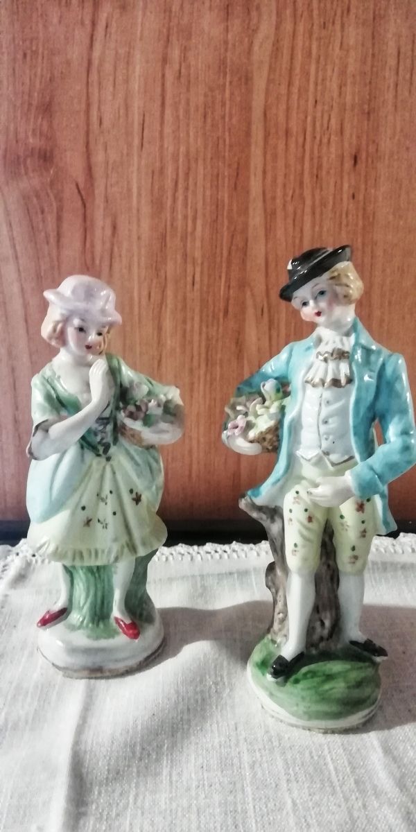 Figuras de cerámica Pareja Francesa