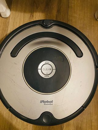 Roomba 615 de segunda mano por 50 EUR en Madrid en WALLAPOP
