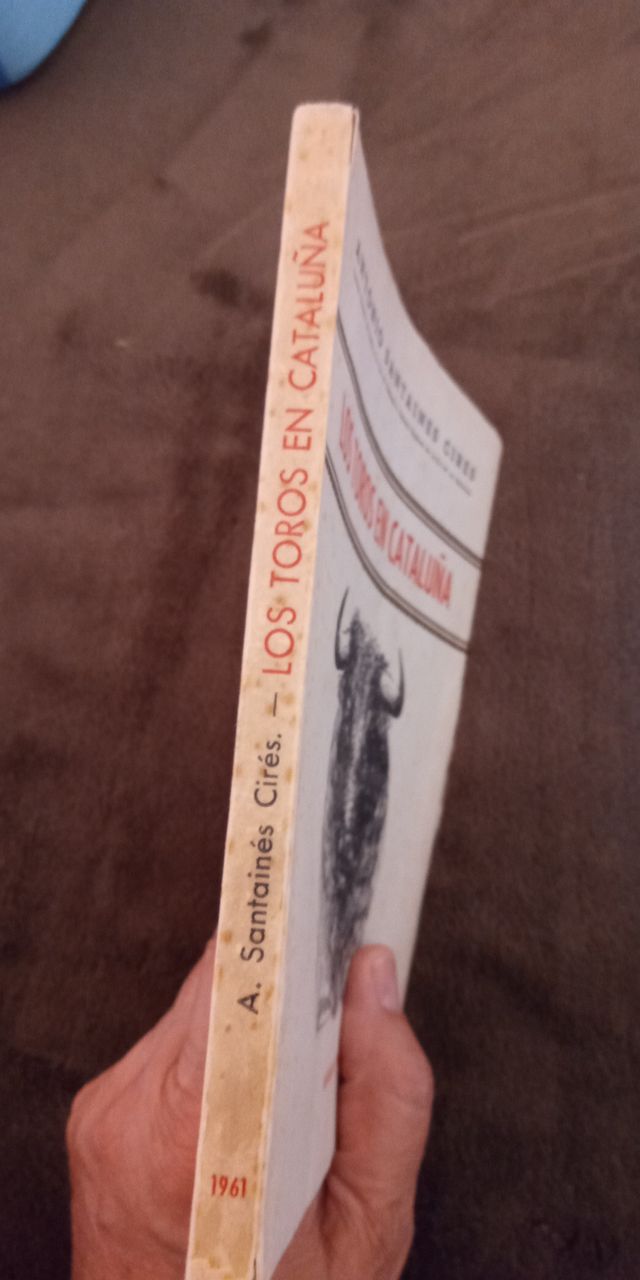 LIBRO LOS TOROS EN CATALUÑA