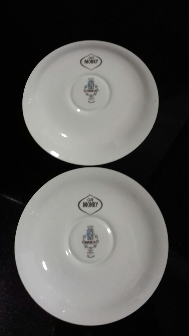 dos platos de café pontesa y regalo taza