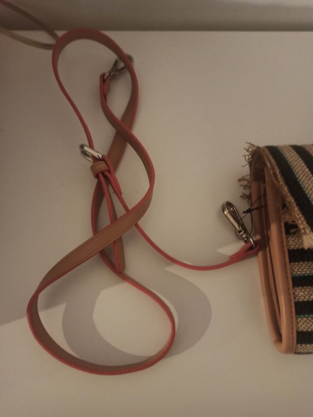 Bolso con asa y Clutch