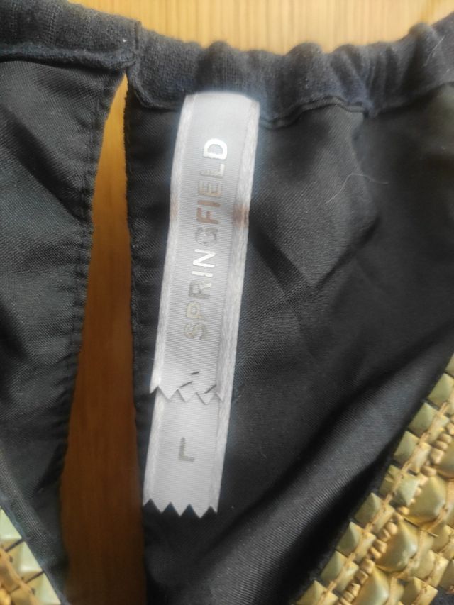 Vestido negro Springfield