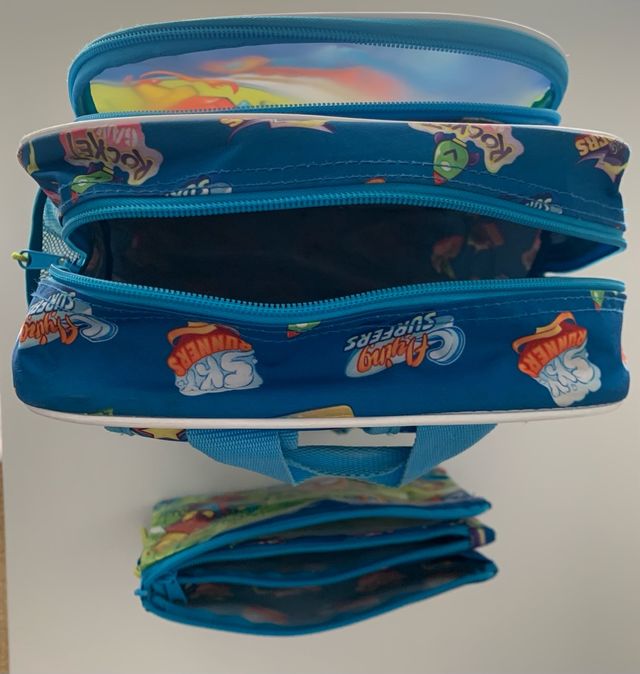 Mochila +estuche súper zings