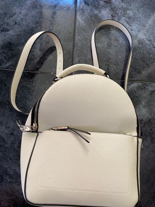 Mochila Stradivarius de segunda mano en WALLAPOP