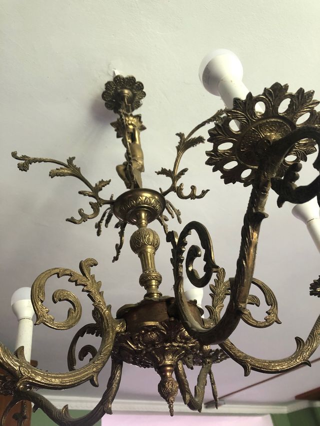 Lámpara antigua de bronce