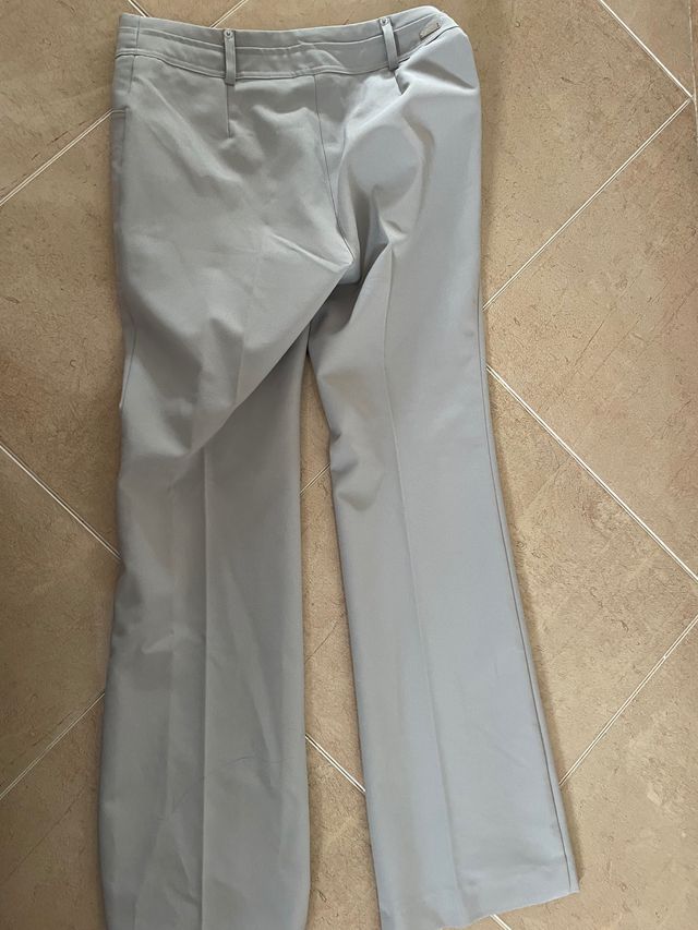 Pantalón acampanado Mango