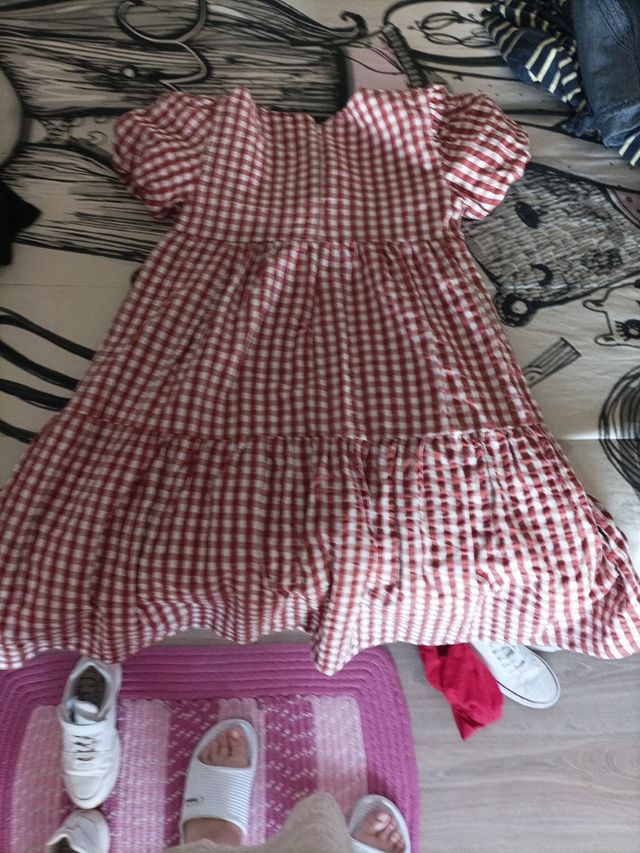 Vestido nuevo talla 9-10 años