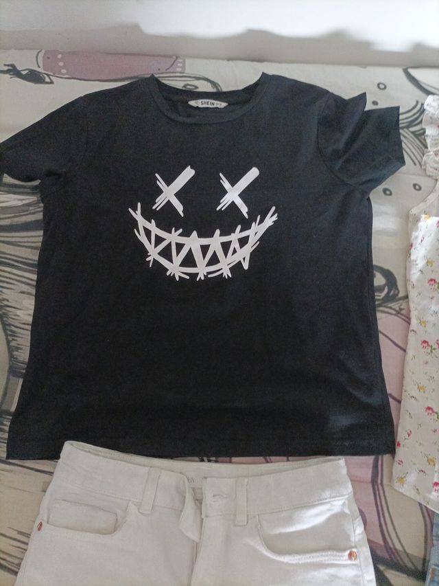 conjunto camiseta y pantalón