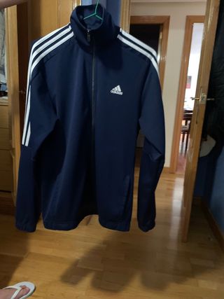 Chaqueta Adidas vintage de segunda mano en WALLAPOP