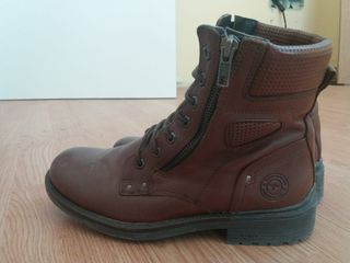 Botas hombre Kangaroos talla 41 de segunda mano por 35 EUR en Colmenar  Viejo en WALLAPOP