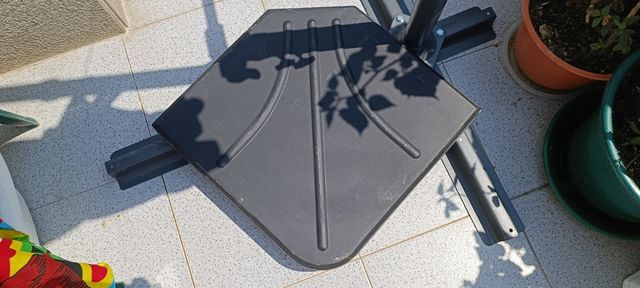 1 Uds peso de hormigón para sombrilla