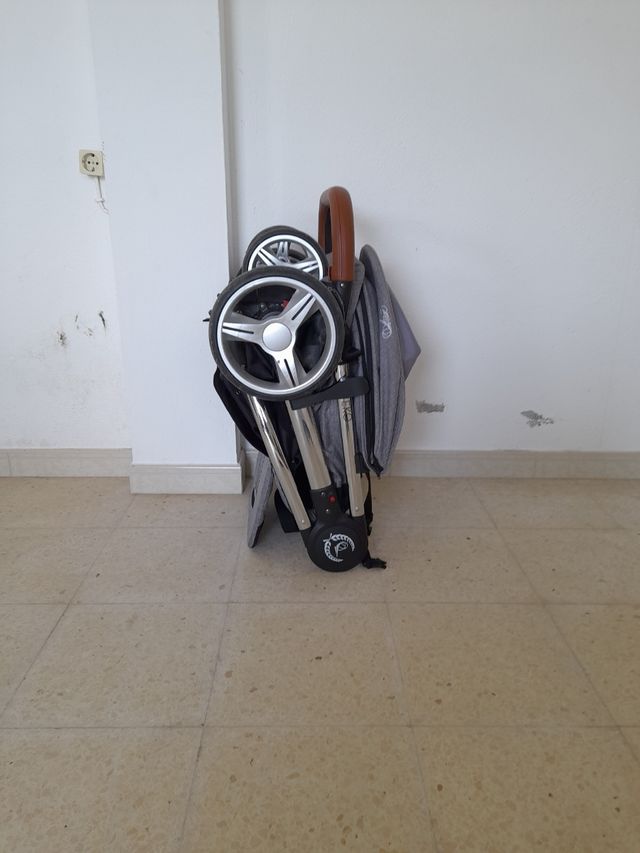 Silla Arrue/ Con plástico para la lluvia