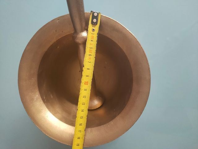 Almirez antiguo de bronce