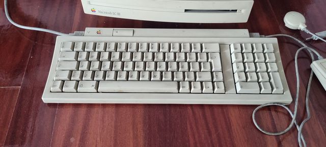 Ordenador Macintosh LC III