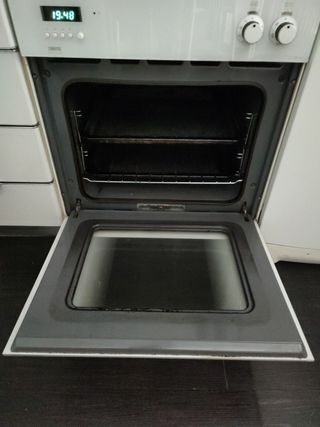 Horno Zanussi de segunda mano en Madrid en WALLAPOP