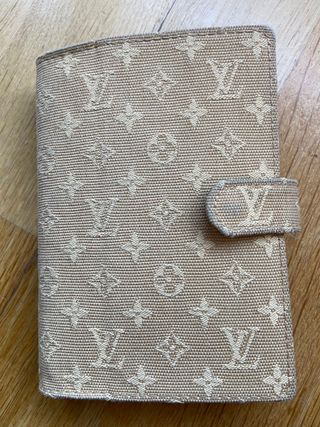 Billetera Louis Vuitton de segunda mano en WALLAPOP