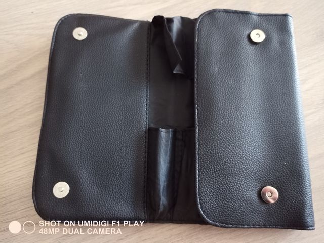 Porta brochas de maquillaje