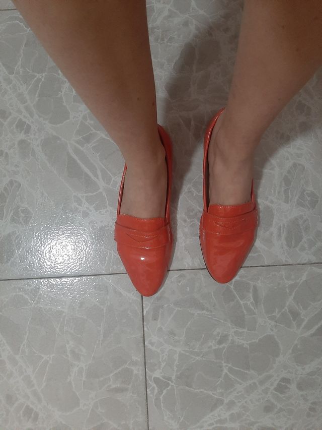Zapatos color salmón zara